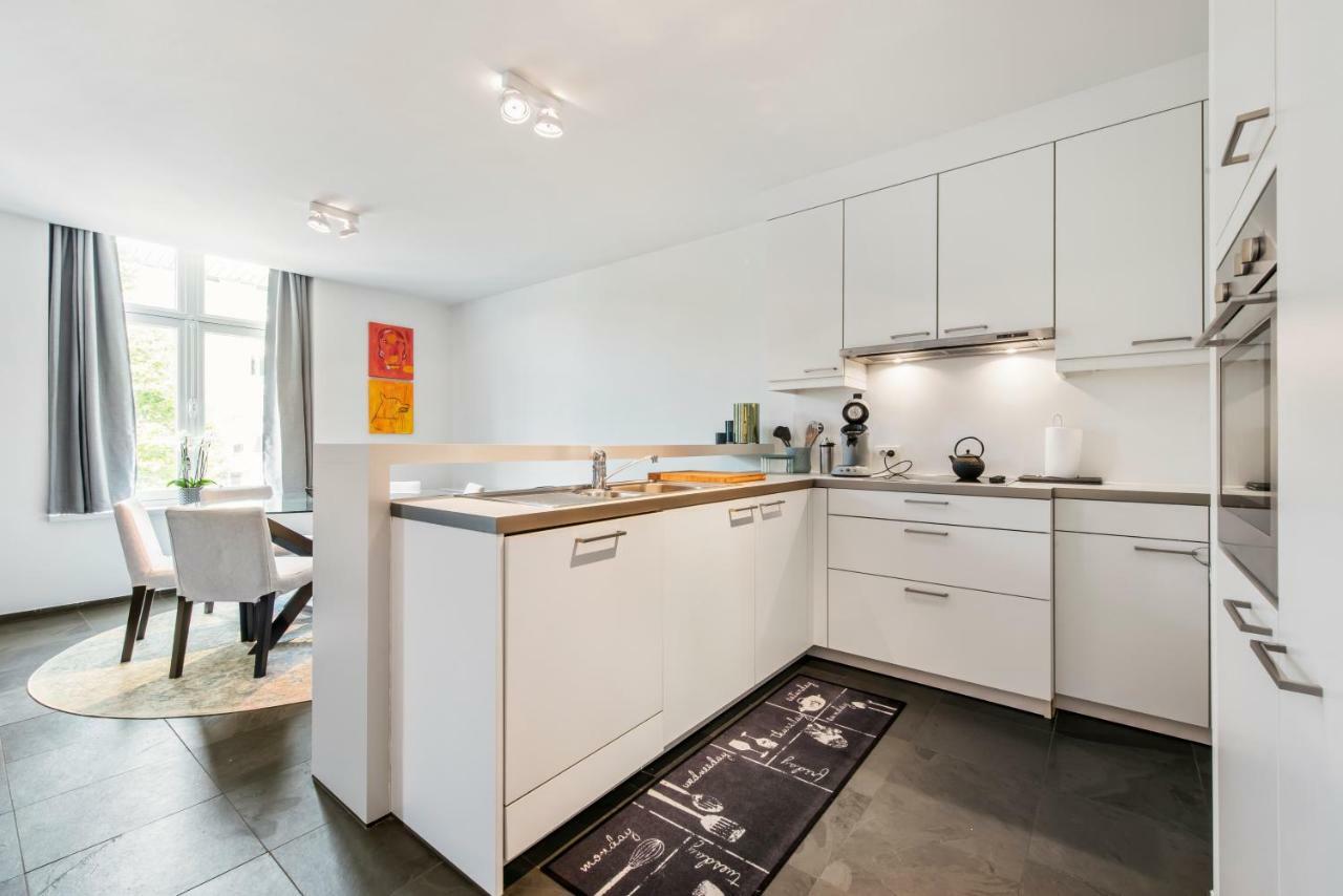 Classy In Center With Large Balcony * Gand